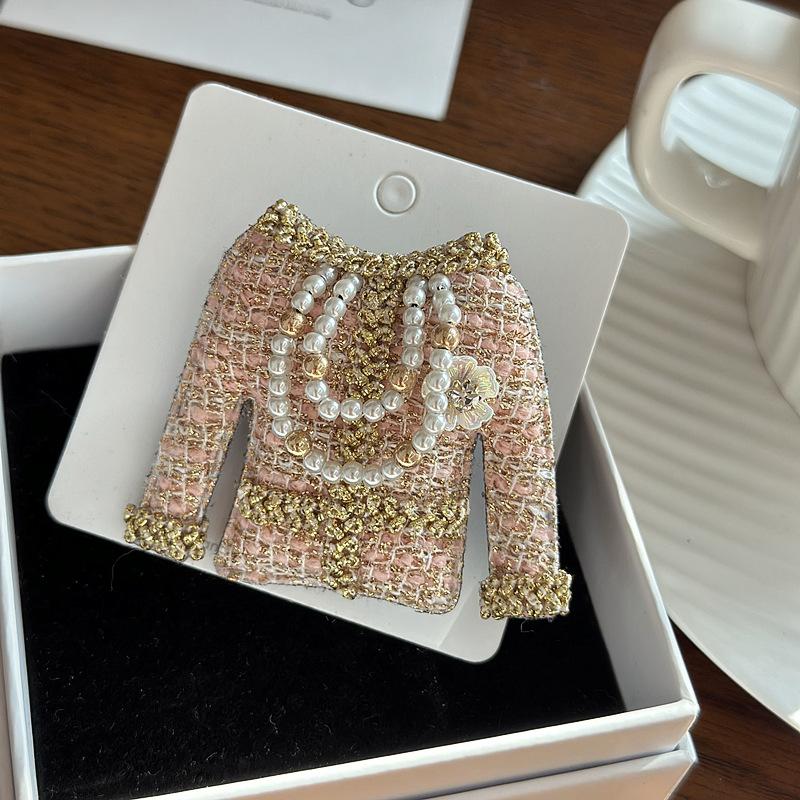 Classic Fashion Cloth Clothing Pearl Tassel Brooch Badges For Women Men Elegant Korean Style Lady Wedding Banquet Pin Corsages
Classic Fashion Cloth Clothing Pearl Tassel Brooch Badges For Women Men Elegant Korean Style Lady Wedding Banquet Pin Corsages