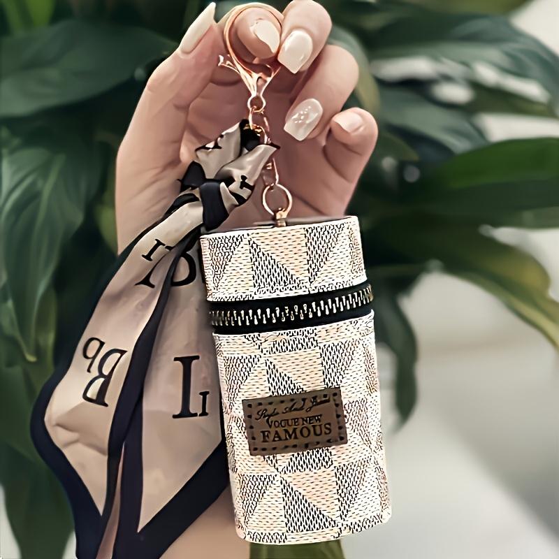 Coin and lipstick storage box, fashionable cylindrical wallet, multi-functional daily accessories for travel and commuting білий
Coin and lipstick storage box, fashionable cylindrical wallet, multi-functional daily accessories for travel and commuting білий