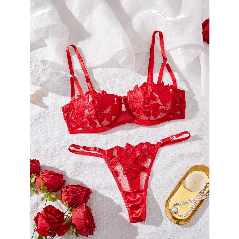 Sexy Sling Suspender Underwear Panties Embroidered Bra Set Lace Gathering Temptation Uniform Three-point Woman XL червоний
Sexy Sling Suspender Underwear Panties Embroidered Bra Set Lace Gathering Temptation Uniform Three-point Woman XL червоний