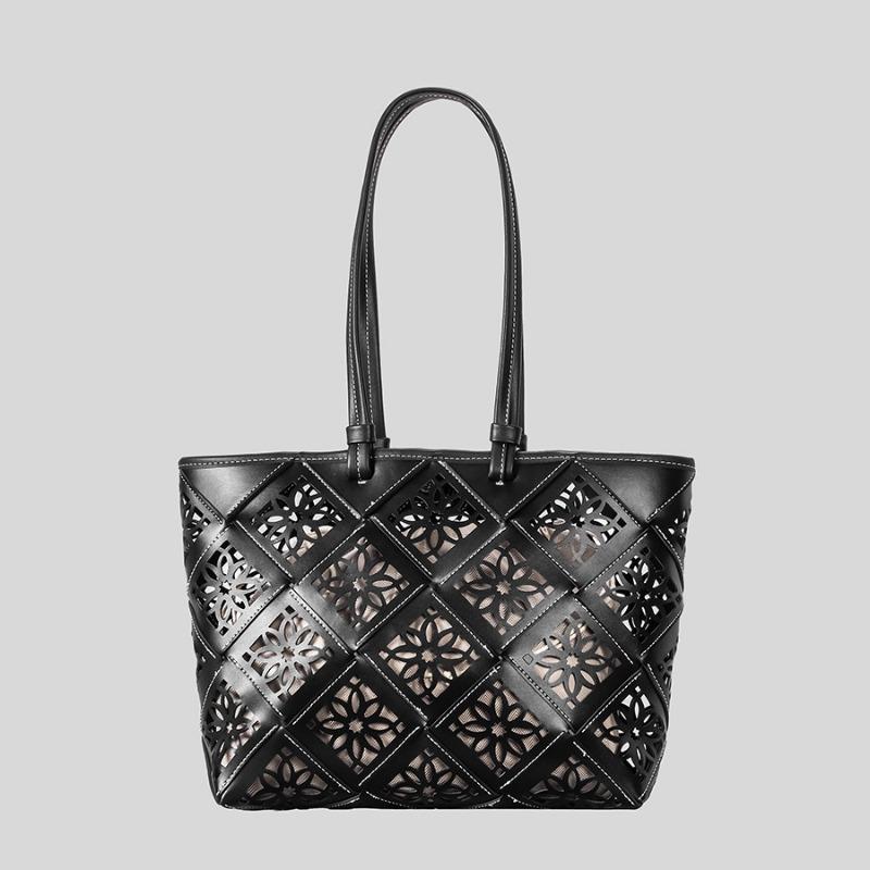 Large-capacity Hand-held Tote Bag with Openwork Window Patterns and Single-shoulder Bag чорний
Large-capacity Hand-held Tote Bag with Openwork Window Patterns and Single-shoulder Bag чорний