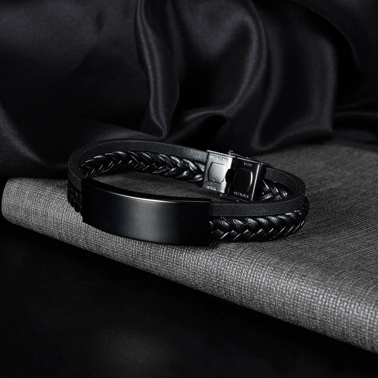 European-American Minimalist Leather Bracelet: Double-Layer Handmade Woven Bangle for Men
European-American Minimalist Leather Bracelet: Double-Layer Handmade Woven Bangle for Men