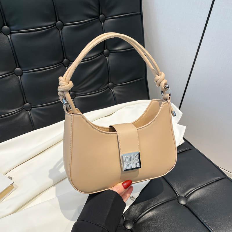 Women s bag 2025 autumn new casual fashion simple texture shoulder bag crossbody niche commuter underarm women s bag
Women s bag 2025 autumn new casual fashion simple texture shoulder bag crossbody niche commuter underarm women s bag