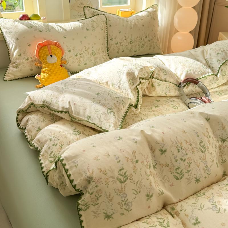 A-type Fresh Cotton Gauze Bedding Set: Duvet Cover, Pillowcase, 3-Piece for Single Bed 1.2 Single Bed Set - Duvet 150x200
A-type Fresh Cotton Gauze Bedding Set: Duvet Cover, Pillowcase, 3-Piece for Single Bed 1.2 Single Bed Set - Duvet 150x200