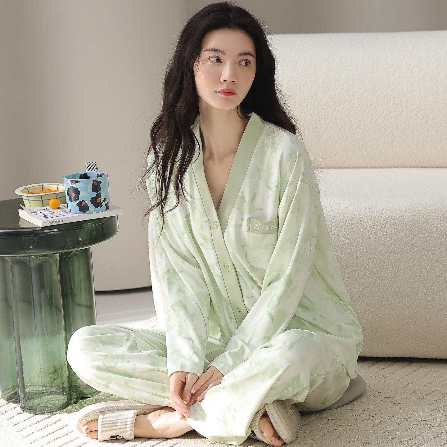 Женский пижамный комплект из чистого хлопка с длинным рукавом - Весенне-осенний повседневный кардиган, 100% хлопок, стиль 2025. Extra Large
Женский пижамный комплект из чистого хлопка с длинным рукавом - Весенне-осенний повседневный кардиган, 100% хлопок, стиль 2025. Extra Large