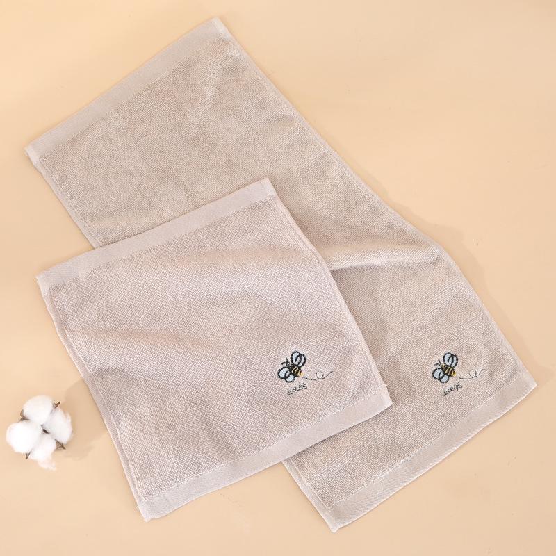 Гаоян Дитячий мультяшний вишитий рушник для обличчя з чистої бавовни - М який, товстий, вбираючий, маленький квадратний дизайн 25*25cm square towel
Гаоян Дитячий мультяшний вишитий рушник для обличчя з чистої бавовни - М який, товстий, вбираючий, маленький квадратний дизайн 25*25cm square towel