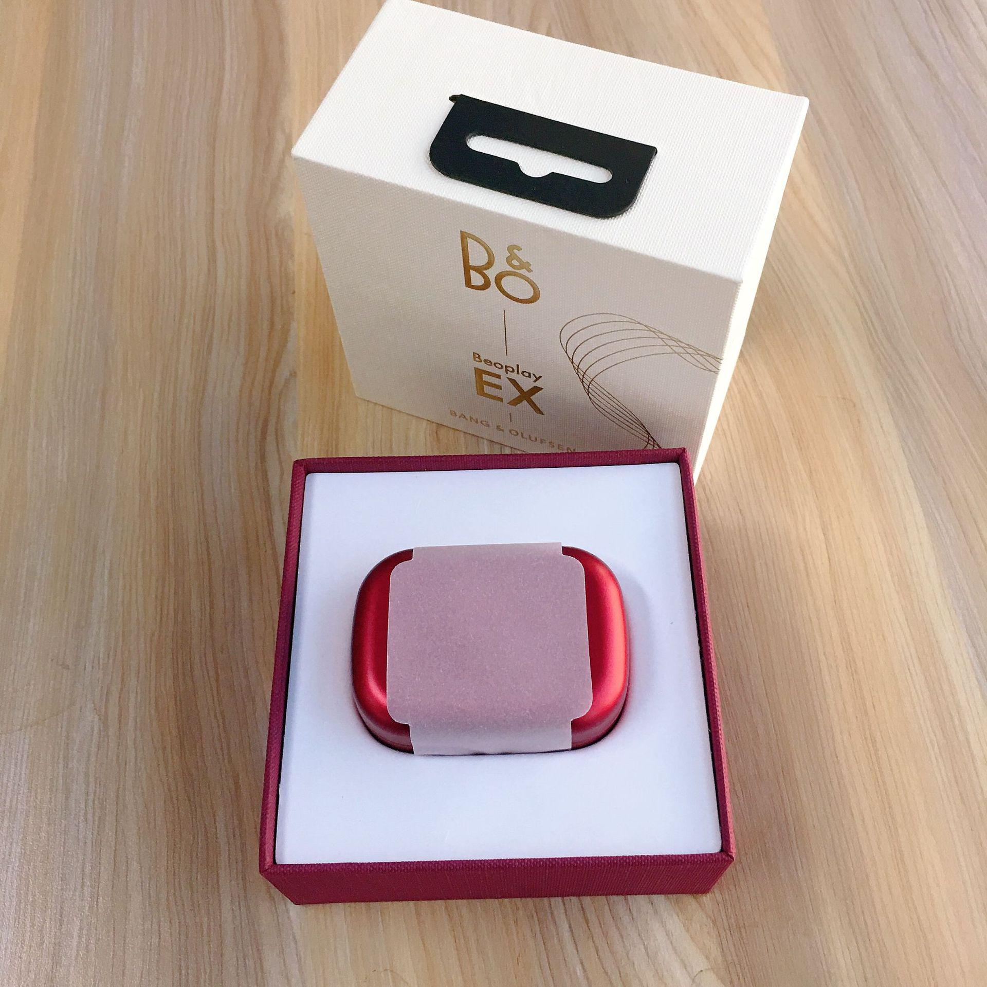Beoplay EX: Покращена крос-платформна Bluetooth-гарнітура з тривалим часом роботи для внутрішньовушних моделей BO червоний
Beoplay EX: Покращена крос-платформна Bluetooth-гарнітура з тривалим часом роботи для внутрішньовушних моделей BO червоний