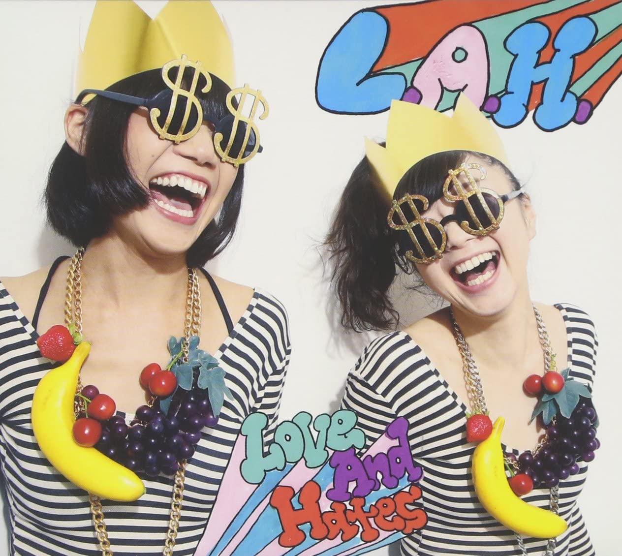 CD LOVE & HATES - L.A.H. DQC817 Japan Japanese Pop/Rock Used 
CD LOVE & HATES - L.A.H. DQC817 Japan Japanese Pop/Rock Used