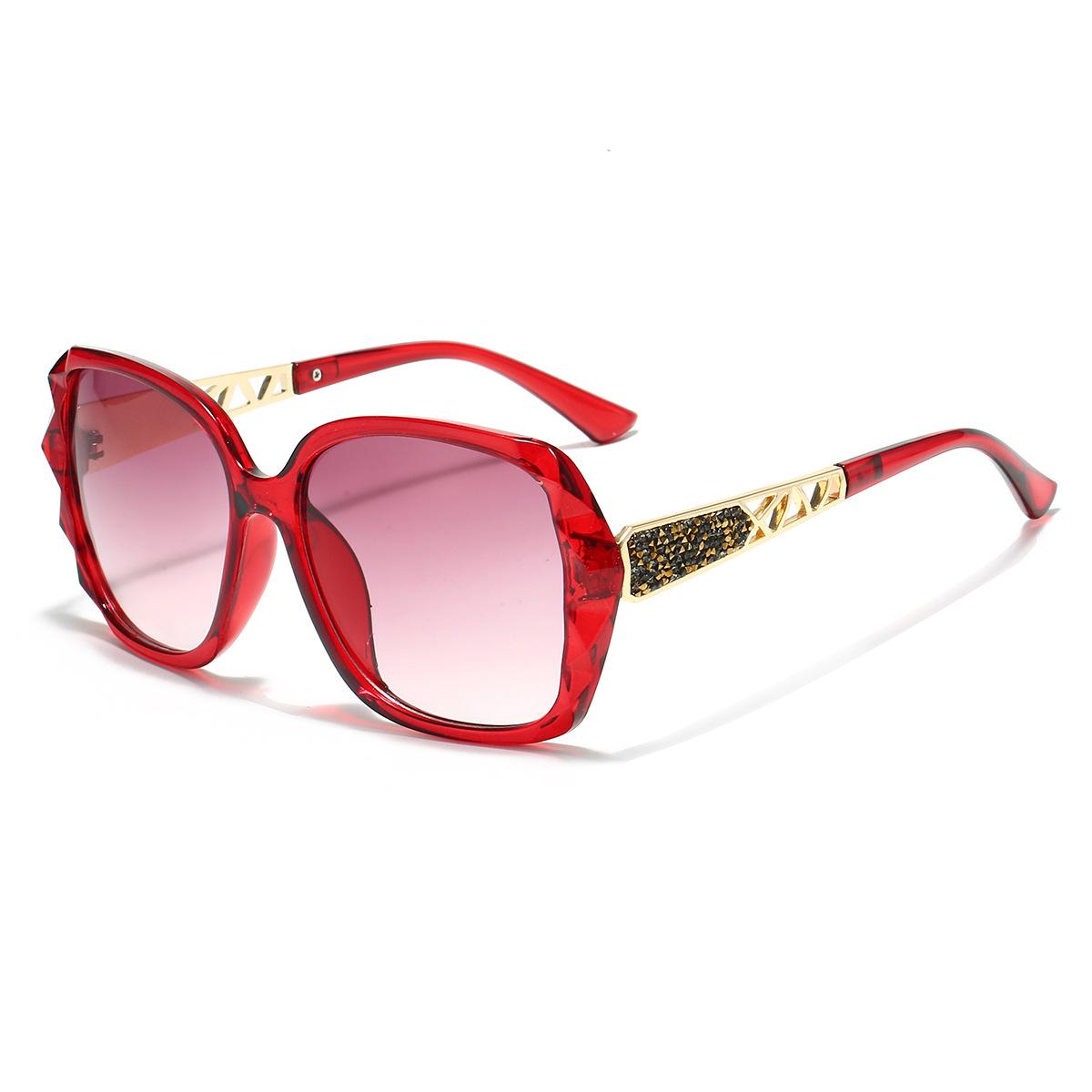 New Fashion Ladies Sunglasses UV400 Women Classic Sun Glasses Outdoor Sport Men Trendy Eyewear Male Female
New Fashion Ladies Sunglasses UV400 Women Classic Sun Glasses Outdoor Sport Men Trendy Eyewear Male Female