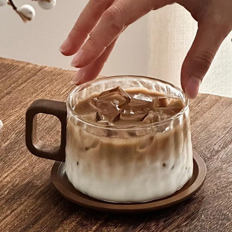 Vintage Coffee Cup Dish Sets for Women 2026 New Household 240ml High End Exquisite Wooden Handle Glass Afternoon Tea Dish 240ml шоколадный
Vintage Coffee Cup Dish Sets for Women 2026 New Household 240ml High End Exquisite Wooden Handle Glass Afternoon Tea Dish 240ml шоколадный