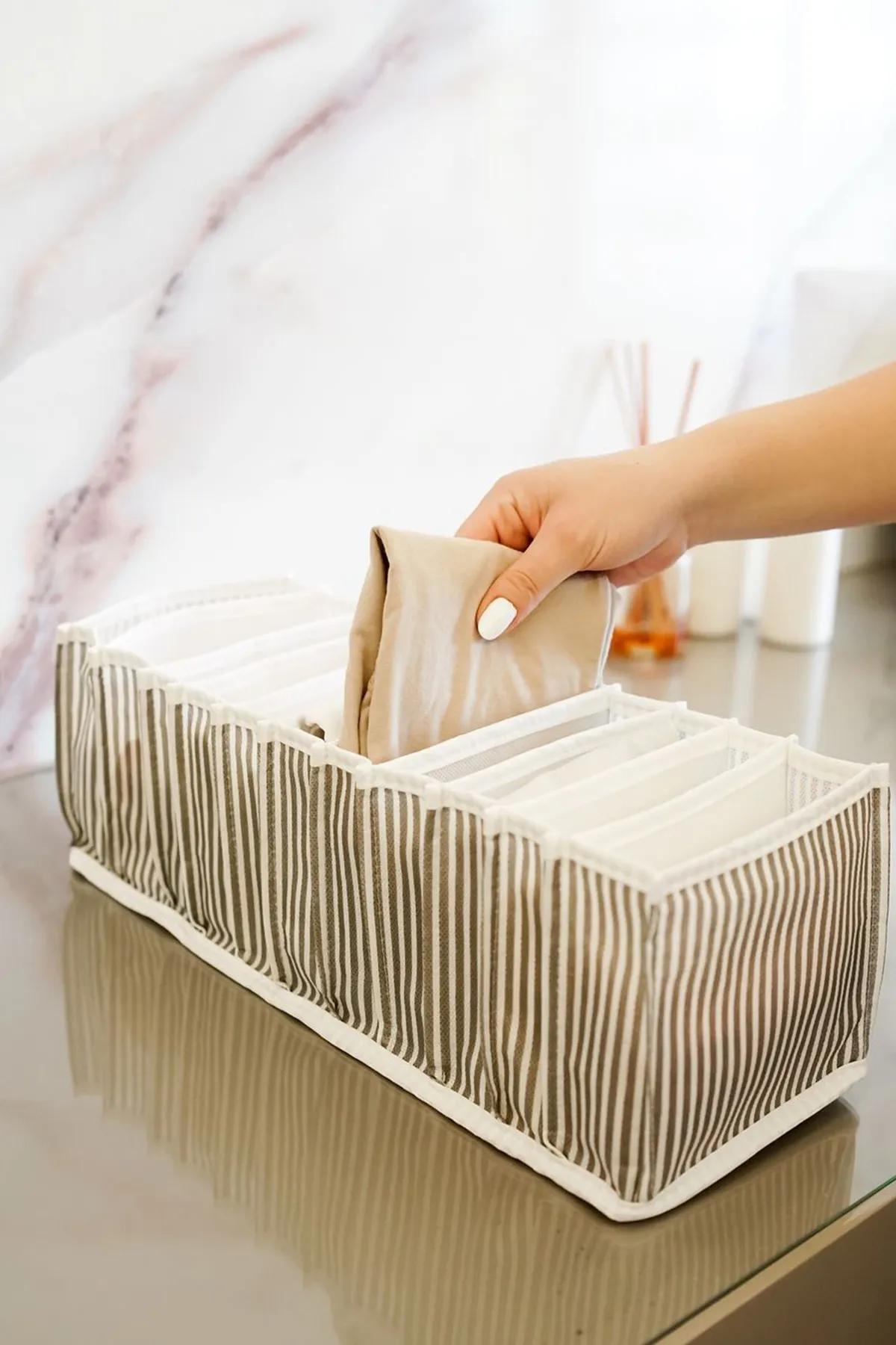 Multi-Compartment Organizer for Closet and Drawer - Practical and Stylish Solution for Socks, Underwear, and Accessories вершковий
Multi-Compartment Organizer for Closet and Drawer - Practical and Stylish Solution for Socks, Underwear, and Accessories вершковий