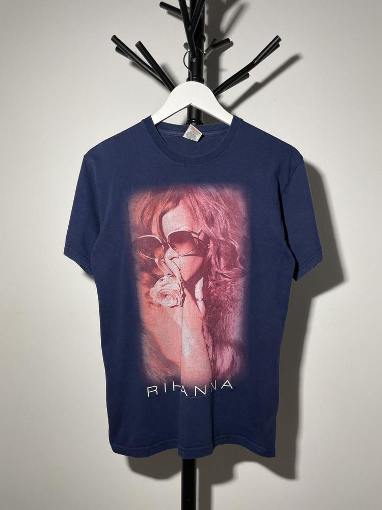 Rihanna Bold Style Pop Tee All Sizes Unisex NZ1216 Unisex T-Shirt XL
Rihanna Bold Style Pop Tee All Sizes Unisex NZ1216 Unisex T-Shirt XL