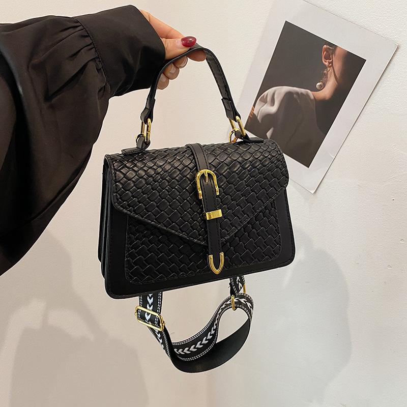 2 New temperament advanced texture niche handbag office worker commuting versatile simple shoulder messenger bag women чёрный
2 New temperament advanced texture niche handbag office worker commuting versatile simple shoulder messenger bag women чёрный