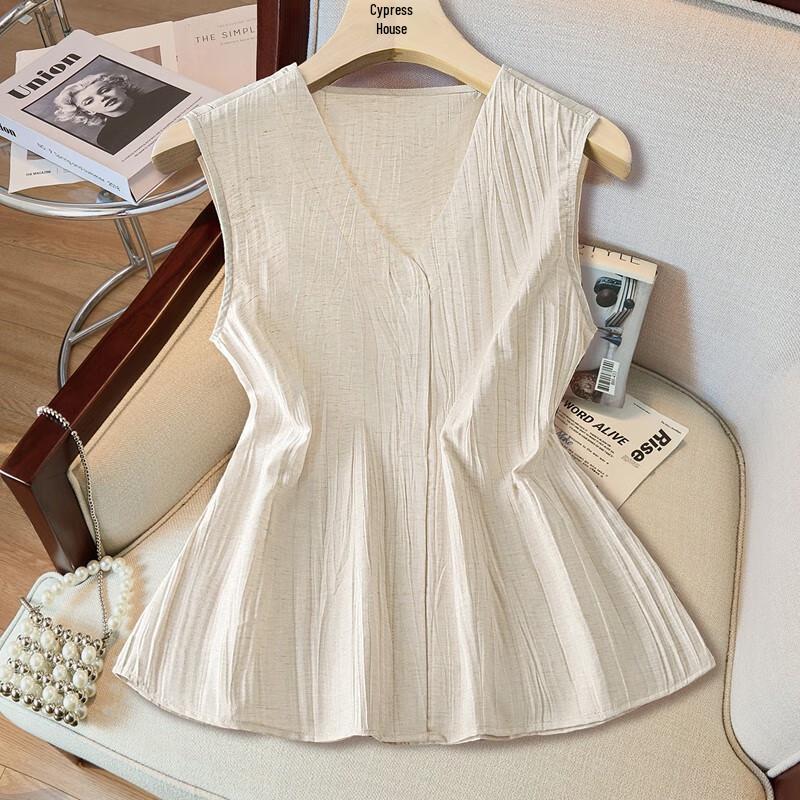 Women s Slim-Fit V-Neck Sleeveless Top XL
Women s Slim-Fit V-Neck Sleeveless Top XL
