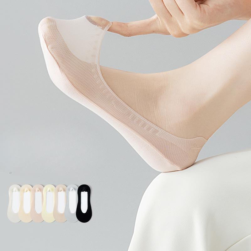 Women s Summer Thin Silicone Anti Drop and Ice Thread Shallow Mouth Invisible Boat Socks 1 pair тілесний
Women s Summer Thin Silicone Anti Drop and Ice Thread Shallow Mouth Invisible Boat Socks 1 pair тілесний