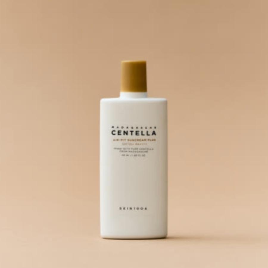 SKIN1004 MADAGASCAR Centella Air-Fit Suncream Plus 50mL (SPF 50+ PA++++)
SKIN1004 MADAGASCAR Centella Air-Fit Suncream Plus 50mL (SPF 50+ PA++++)