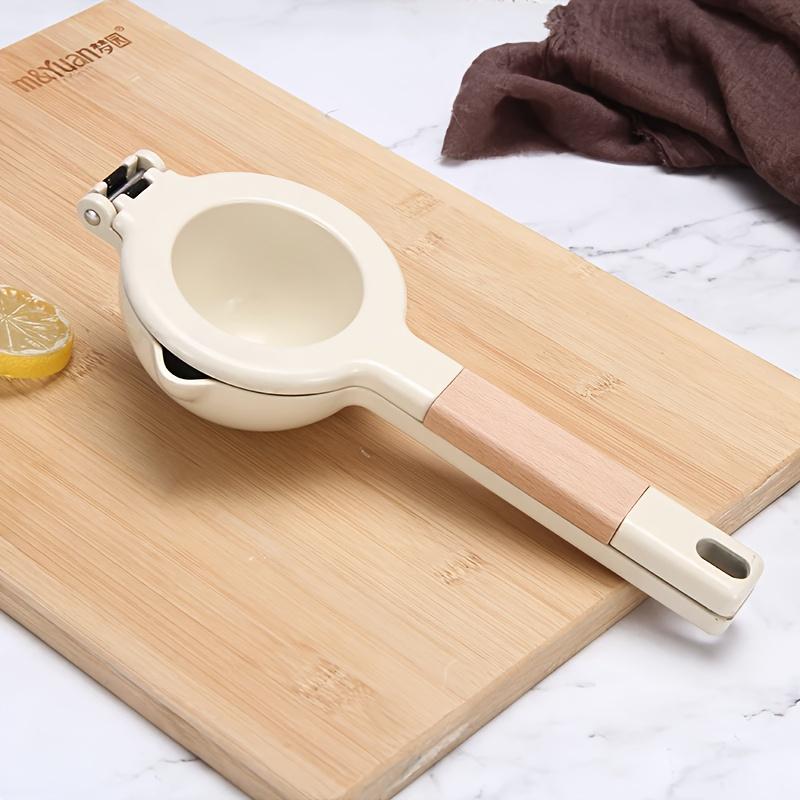 Алюминиевая ручная соковыжималка для цитрусовых, Компактный ручной пресс для лимонов, апельсинов, Для небольшого домашнего кухонного использования, Легкая, Легко моющаяся конструкция
Алюминиевая ручная соковыжималка для цитрусовых, Компактный ручной пресс для лимонов, апельсинов, Для небольшого домашнего кухонного использования, Легкая, Легко моющаяся конструкция