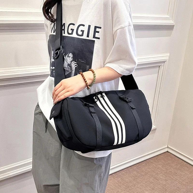 Большая вместительная женская холщовая цилиндрическая сумка для отдыха, спортивная сумка, модная белая ручная сумка
Большая вместительная женская холщовая цилиндрическая сумка для отдыха, спортивная сумка, модная белая ручная сумка