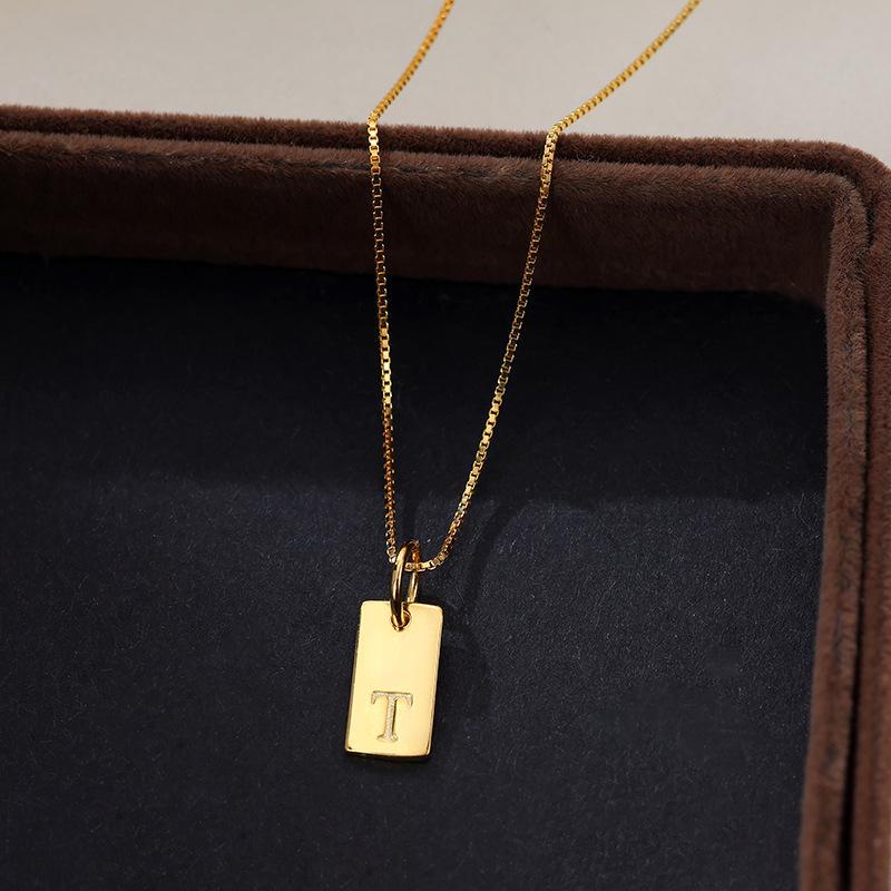 Ожерелье с квадратной буквой Banyan Tree из стерлингового серебра Model T золотой
Ожерелье с квадратной буквой Banyan Tree из стерлингового серебра Model T золотой