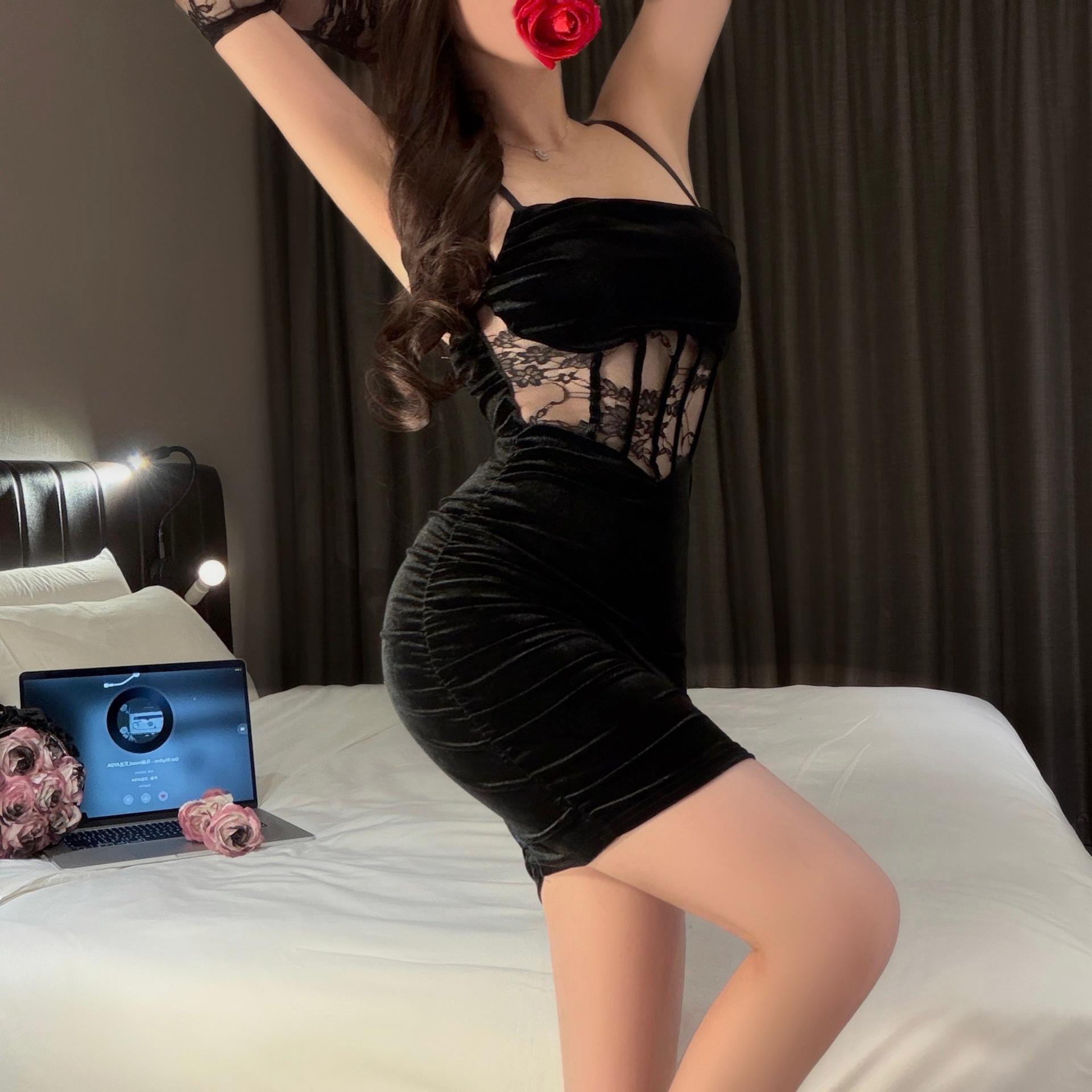 Pure Desire: Sexy Lingerie Nightgown Set for Women – Seductive & Fun Couples Pajamas Medium (40-50 kg)
Pure Desire: Sexy Lingerie Nightgown Set for Women – Seductive & Fun Couples Pajamas Medium (40-50 kg)
