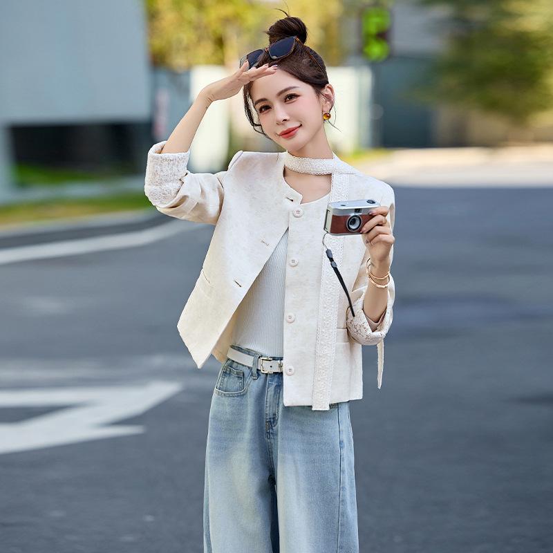 Spring 2025 Chinese-style Petite Long Sleeve Jacket L (63-70 kg) вершковий/білий
Spring 2025 Chinese-style Petite Long Sleeve Jacket L (63-70 kg) вершковий/білий