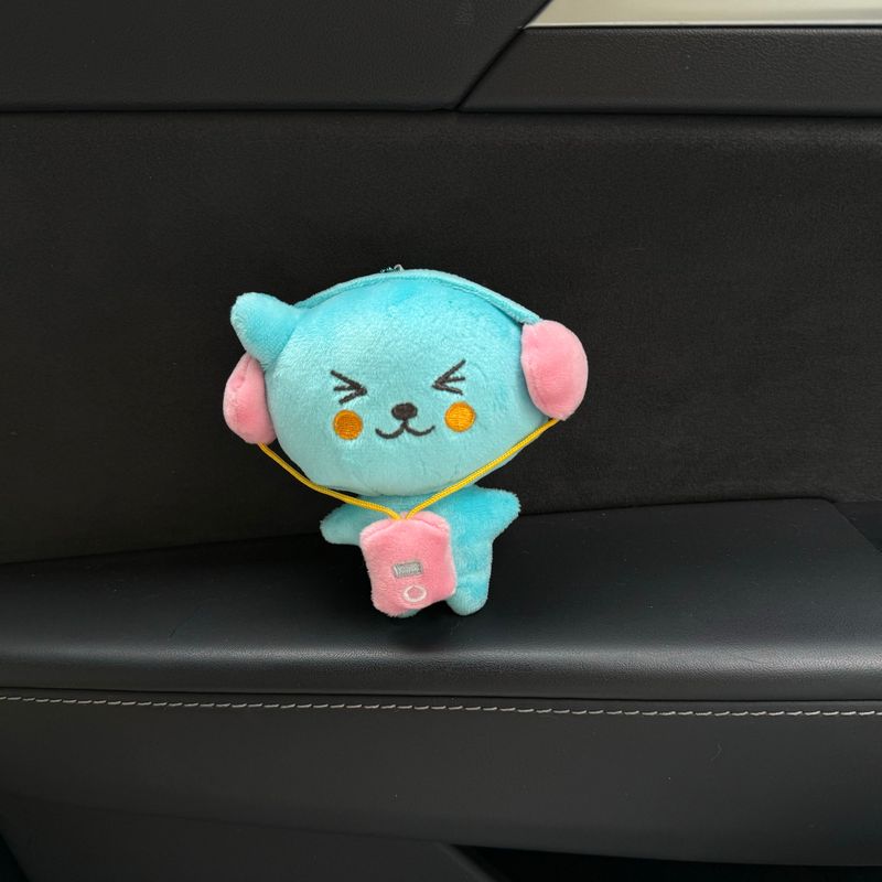 Cute Headset QOO Car Safety Belt Shoulder Pad Cover All Year Round Available Car Anti-Strangulation Car Interior Decoration New Car Gift Headphone Charm (Single)
Cute Headset QOO Car Safety Belt Shoulder Pad Cover All Year Round Available Car Anti-Strangulation Car Interior Decoration New Car Gift Headphone Charm (Single)