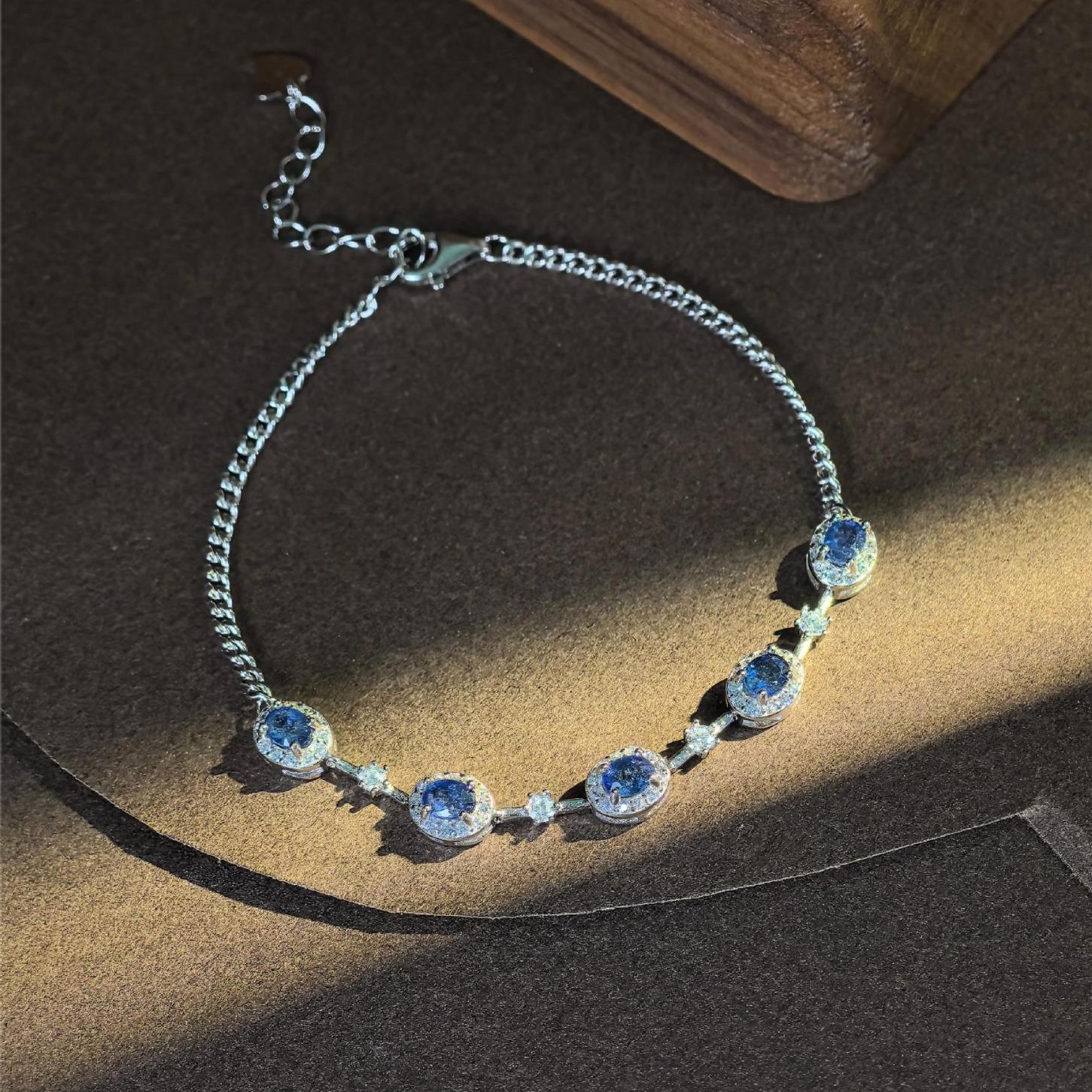 S925 Silver Sapphire Bracelet: Versatile Blue Healing Design for Women 925 Silver серебряный
S925 Silver Sapphire Bracelet: Versatile Blue Healing Design for Women 925 Silver серебряный