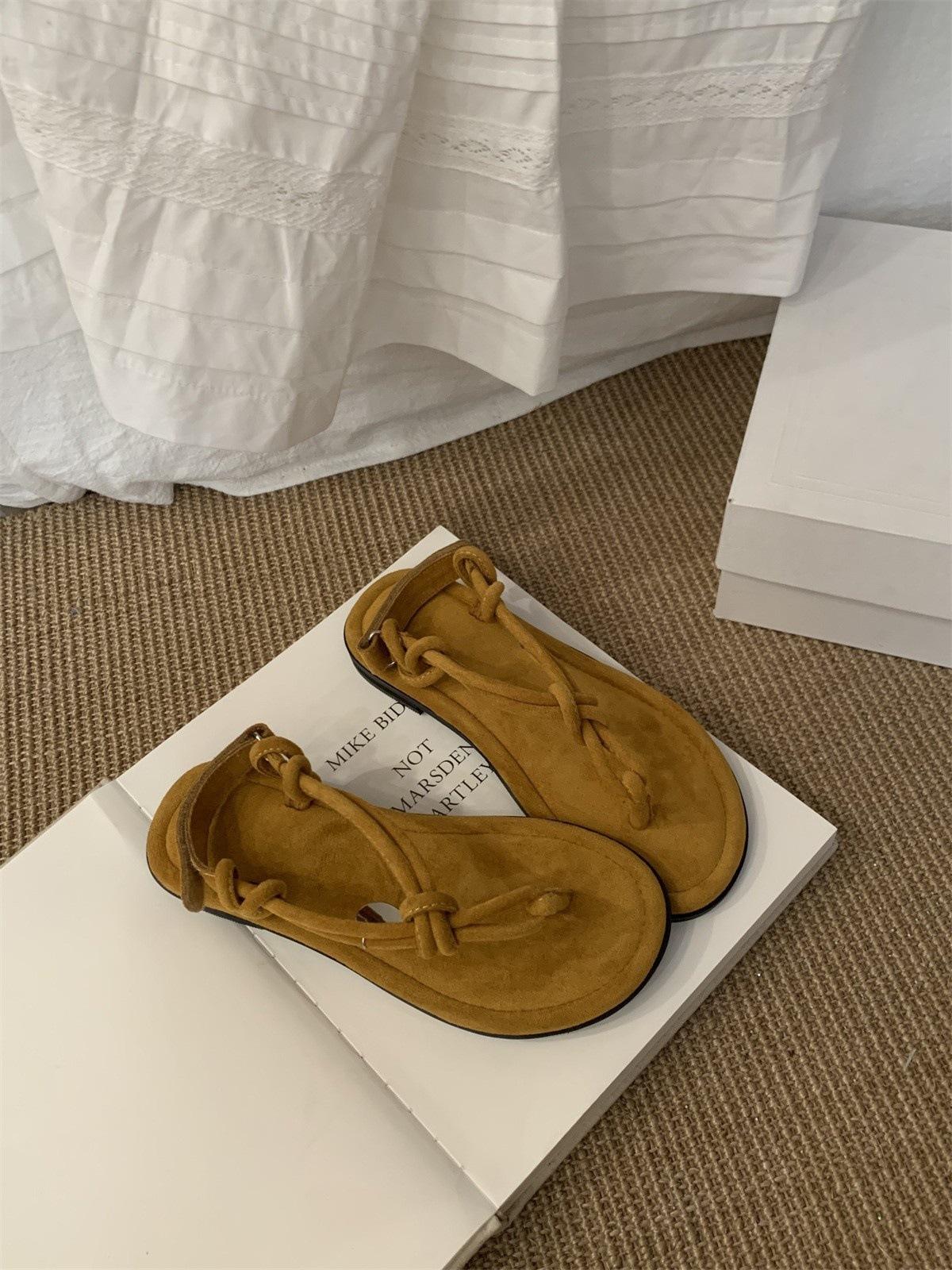 Сандалии отпускные повседневные ретро пляжные сандалии простая мода носок снаружи плоские шлепанцы 40 жёлтый
Сандалии отпускные повседневные ретро пляжные сандалии простая мода носок снаружи плоские шлепанцы 40 жёлтый