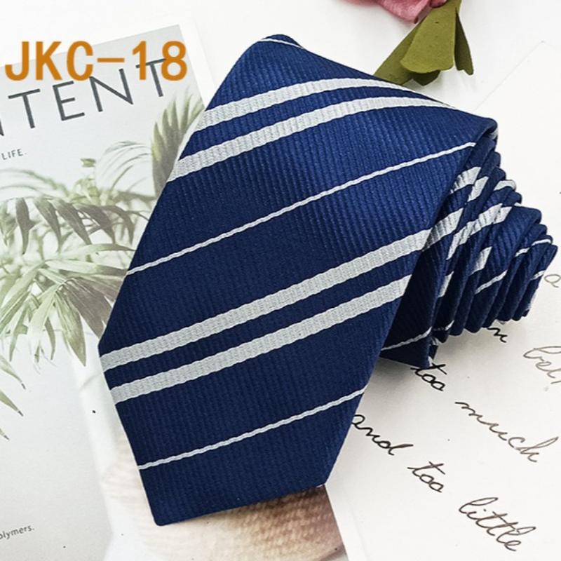 Шкільна краватка JK для чоловіків і жінок, 7 см, ручна робота, модна та повсякденна, жакардова в смужку, універсальний аксесуар.
Шкільна краватка JK для чоловіків і жінок, 7 см, ручна робота, модна та повсякденна, жакардова в смужку, універсальний аксесуар.