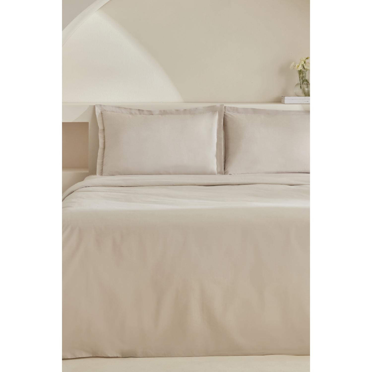 Комплект двойного пододеяльника White Collection Lavin, бежевый 
Комплект двойного пододеяльника White Collection Lavin, бежевый