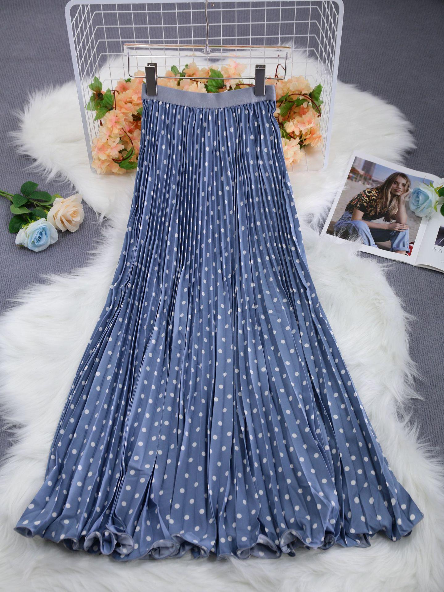 Japanese and Korean chiffon printed pleated skirt skirt, comfortable and casual, high waist and thin, super large swing skirt one size fits all синий
Japanese and Korean chiffon printed pleated skirt skirt, comfortable and casual, high waist and thin, super large swing skirt one size fits all синий