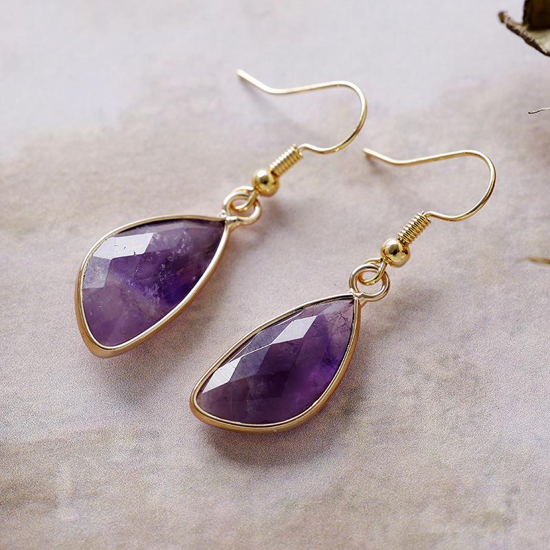 Natural stone crystal earrings, ear hooks, earrings, Japanese and Korean designer real gold-plated popular jewelry. аметист
Natural stone crystal earrings, ear hooks, earrings, Japanese and Korean designer real gold-plated popular jewelry. аметист
