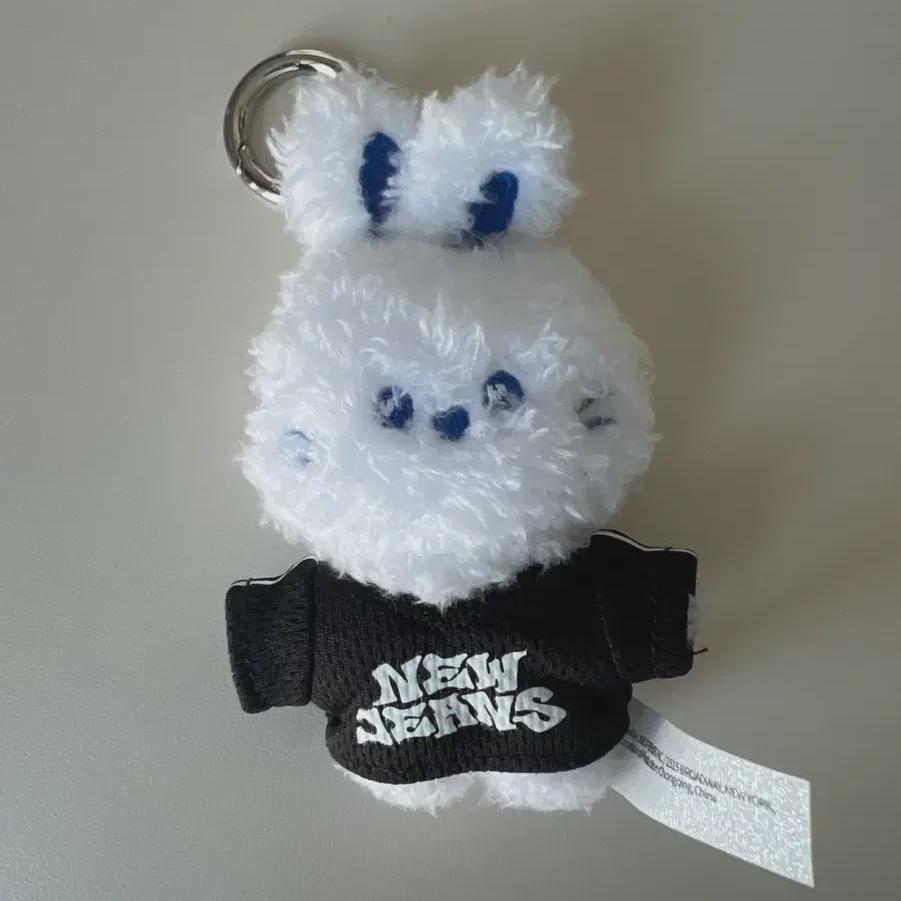 NewJeans Брелок Njz Bunini
NewJeans Брелок Njz Bunini