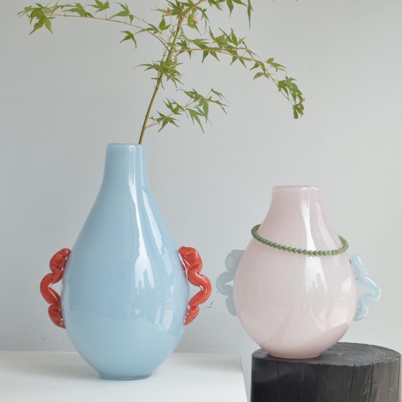 Glass Vase Color Geometric Binaural Cartoon Flower Vase Floral Arrangement Accessories Art Glass Bottle Home Decoration
Glass Vase Color Geometric Binaural Cartoon Flower Vase Floral Arrangement Accessories Art Glass Bottle Home Decoration