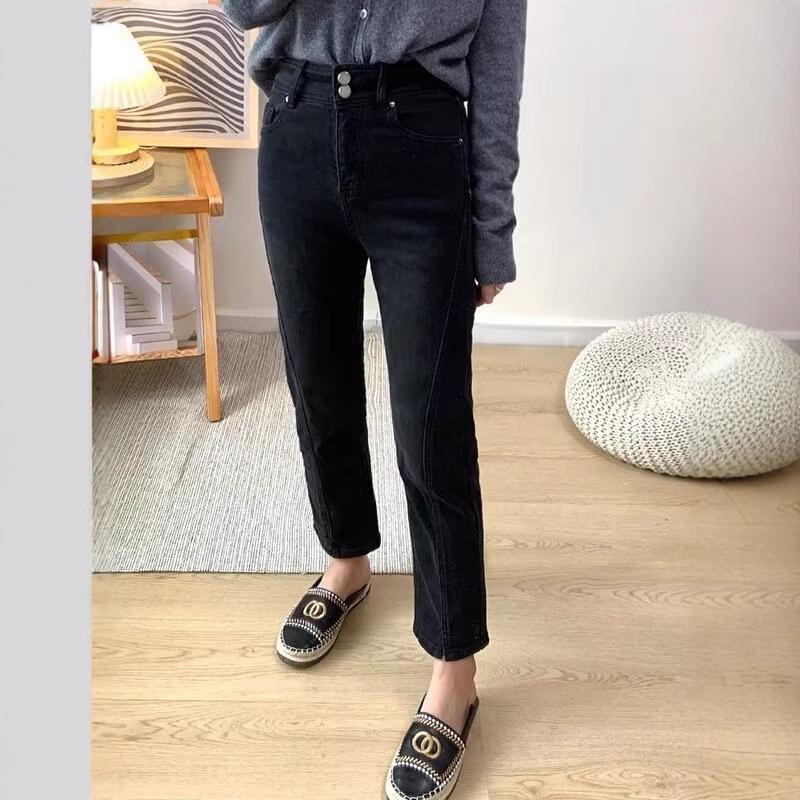 Women s Plus Size High Waist Slimming Velvet Cigarette Jeans for Autumn/Winter 4XL
Women s Plus Size High Waist Slimming Velvet Cigarette Jeans for Autumn/Winter 4XL