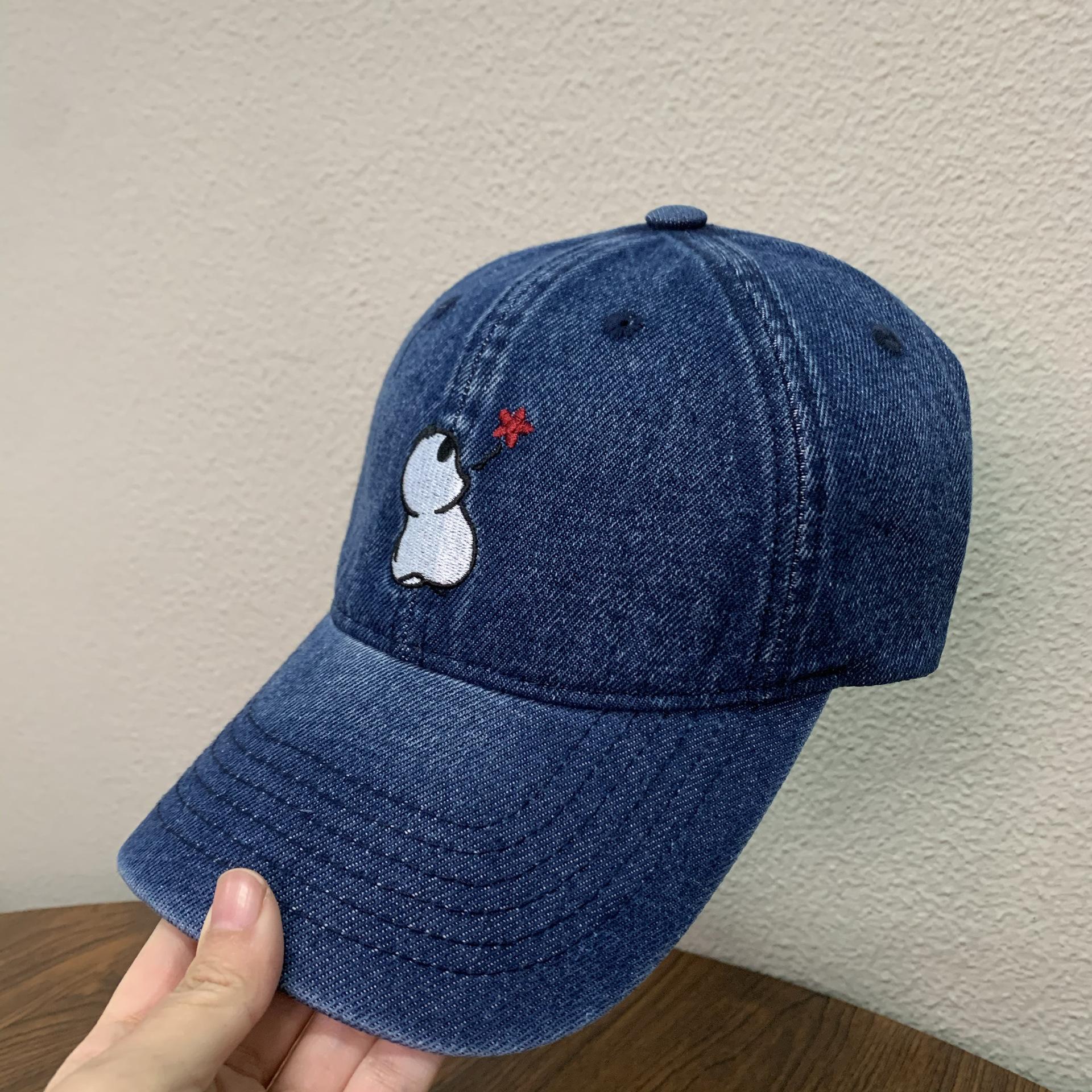 Cute Mickey embroidered baseball cap autumn and winter new versatile cap couple sunshade sun protection hat светло-синий
Cute Mickey embroidered baseball cap autumn and winter new versatile cap couple sunshade sun protection hat светло-синий