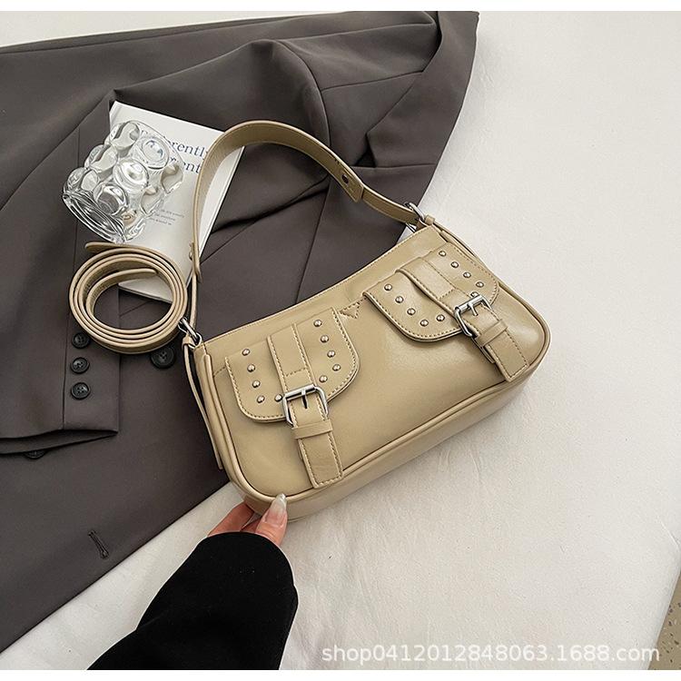 Оригинальный нишевый дизайн сумка подмышку 2025 новая мода Spice Girl вощеная кожа плечевая сумка-мессенджер сумка-локомотив хаки
Оригинальный нишевый дизайн сумка подмышку 2025 новая мода Spice Girl вощеная кожа плечевая сумка-мессенджер сумка-локомотив хаки