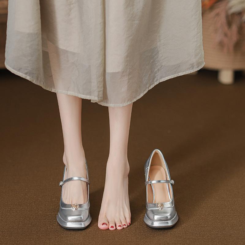 Summer fairy style high heels thick heel waterproof table bag head Mary Jane 2025 autumn new women s shoes with skirts 34
Summer fairy style high heels thick heel waterproof table bag head Mary Jane 2025 autumn new women s shoes with skirts 34