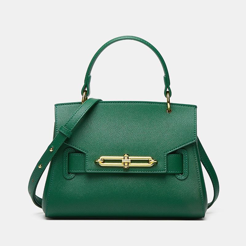 Французская простая сумочка маленькая квадратная сумка для женщин новая легкая и вместительная сумка через плечо с одним плечевым ремнем для женщин
Французская простая сумочка маленькая квадратная сумка для женщин новая легкая и вместительная сумка через плечо с одним плечевым ремнем для женщин