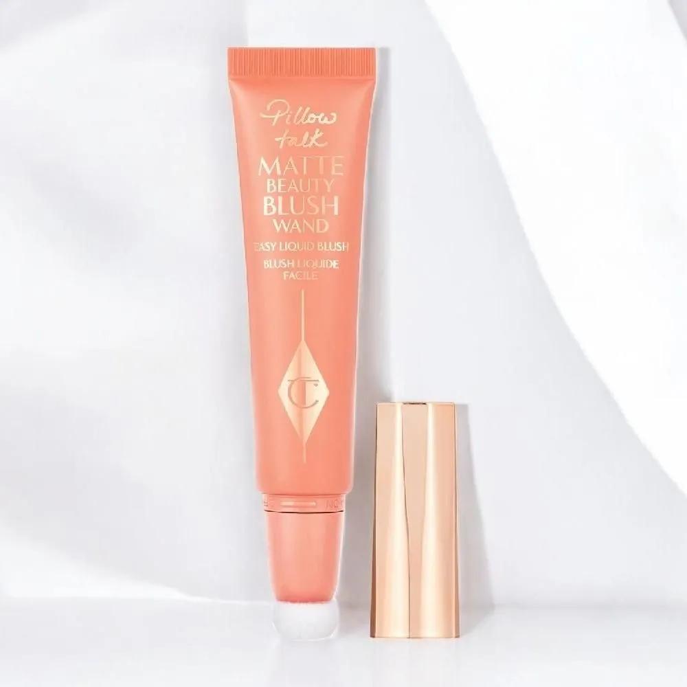 Charlotte Tilbury Matte Beauty Blush Wand Pillow Talk Peach Pop 12ml
Charlotte Tilbury Matte Beauty Blush Wand Pillow Talk Peach Pop 12ml