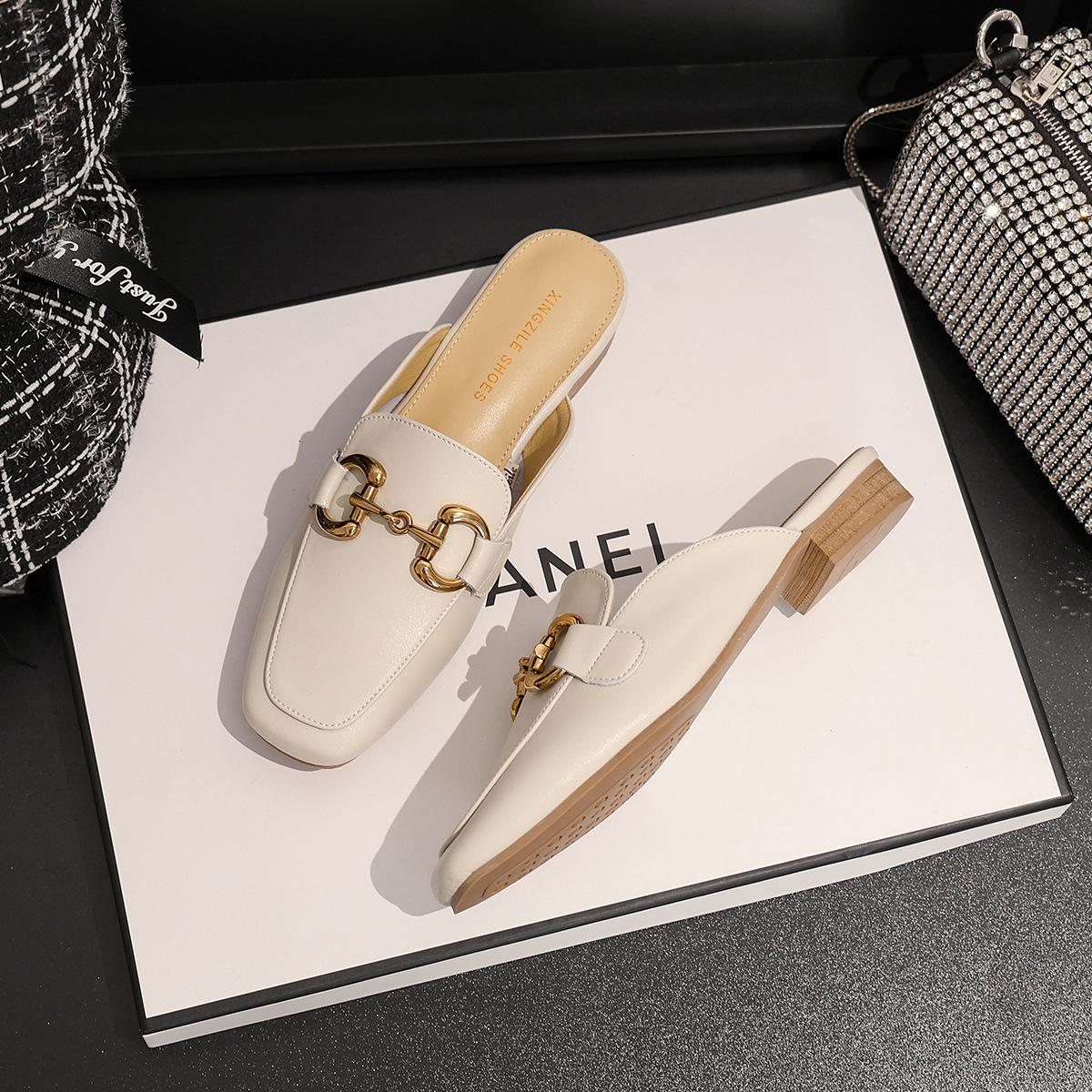 Leather half slippers women s outer wear summer new horse buckle sandals heelless lazy shoes flat bag head muller shoes 41 чорний
Leather half slippers women s outer wear summer new horse buckle sandals heelless lazy shoes flat bag head muller shoes 41 чорний