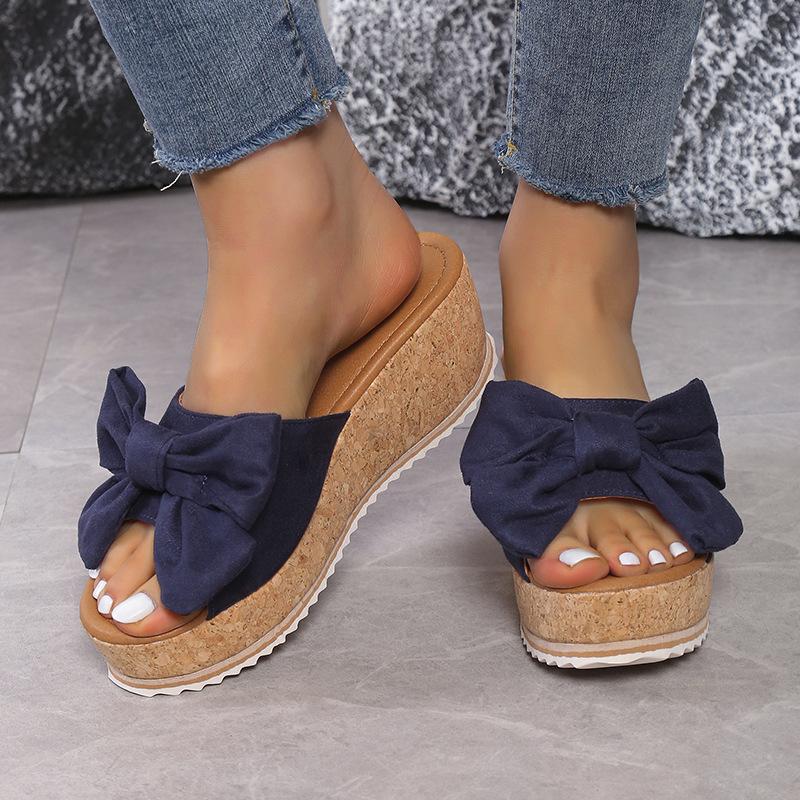 European and American foreign trade large size bow thick-soled slippers female leopard print cloth surface one-character slope heel cool slippers 36 чёрный
European and American foreign trade large size bow thick-soled slippers female leopard print cloth surface one-character slope heel cool slippers 36 чёрный