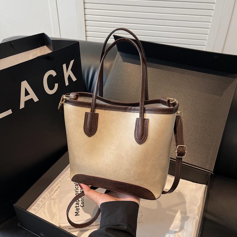 Popular retro bag women s large capacity 2025 new spring and summer casual messenger bag portable bucket bag темно-коричневого кольору
Popular retro bag women s large capacity 2025 new spring and summer casual messenger bag portable bucket bag темно-коричневого кольору