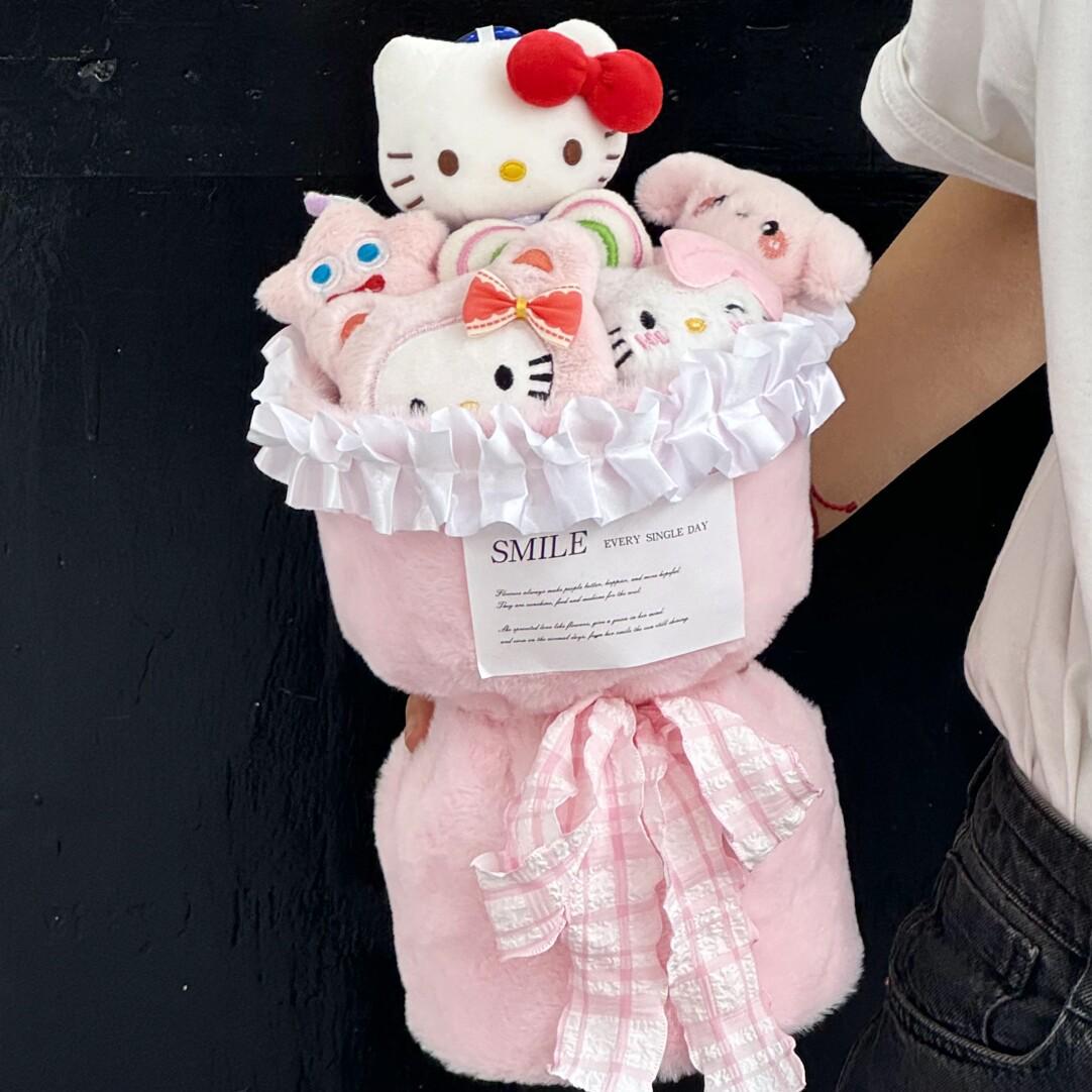 Букет-сувенір з ляльками Hello Kitty до Дня Святого Валентина та Дня народження для дівчини або найкращої подруги
Букет-сувенір з ляльками Hello Kitty до Дня Святого Валентина та Дня народження для дівчини або найкращої подруги