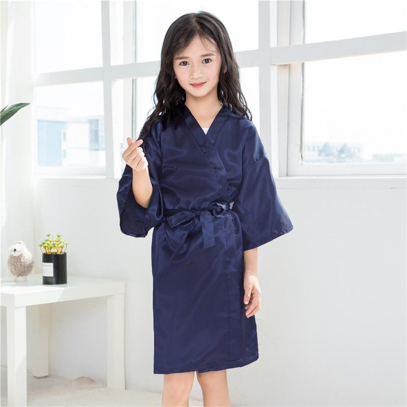 Детский халат Удобный и элегантный Темперамент Вегетарианский детский халат Тонкий искусственный шелк Сатин Тонкий кардиган Халат для малышей Подиумный кардиган 10 темно-синий
Детский халат Удобный и элегантный Темперамент Вегетарианский детский халат Тонкий искусственный шелк Сатин Тонкий кардиган Халат для малышей Подиумный кардиган 10 темно-синий