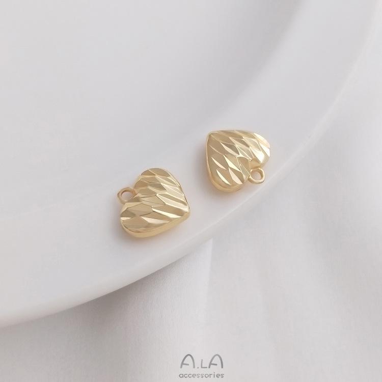 14K Gold-Filled Frosted Peach Heart Pendant with Faceted Rhombus Pattern - Minimalist Korean Jewelry Charm
14K Gold-Filled Frosted Peach Heart Pendant with Faceted Rhombus Pattern - Minimalist Korean Jewelry Charm