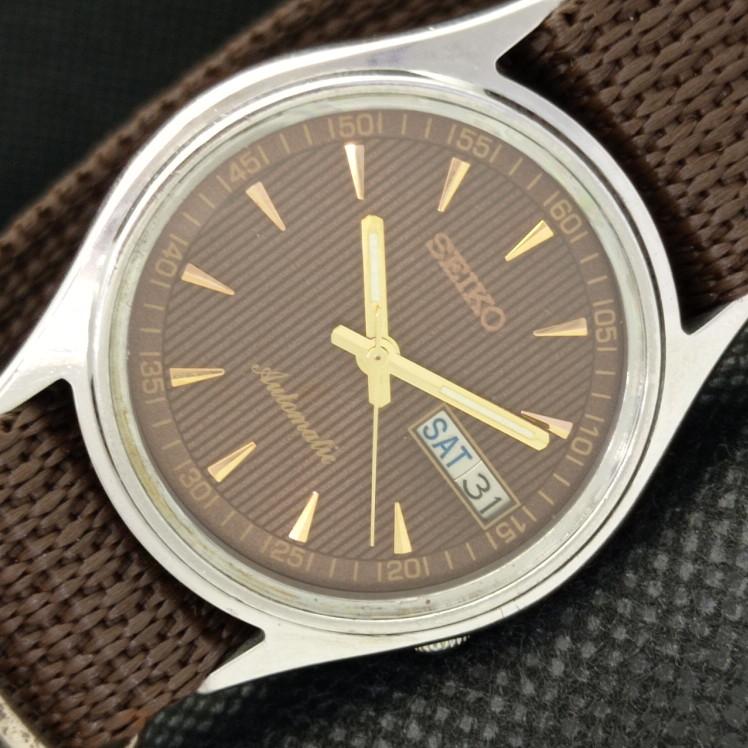 Б/У винтажные часы SEIKO 5 AUTOMATIC 7019A JAPAN MENS D/D BROWN 608d-a315620-9 SKU608d-a315620
Б/У винтажные часы SEIKO 5 AUTOMATIC 7019A JAPAN MENS D/D BROWN 608d-a315620-9 SKU608d-a315620
