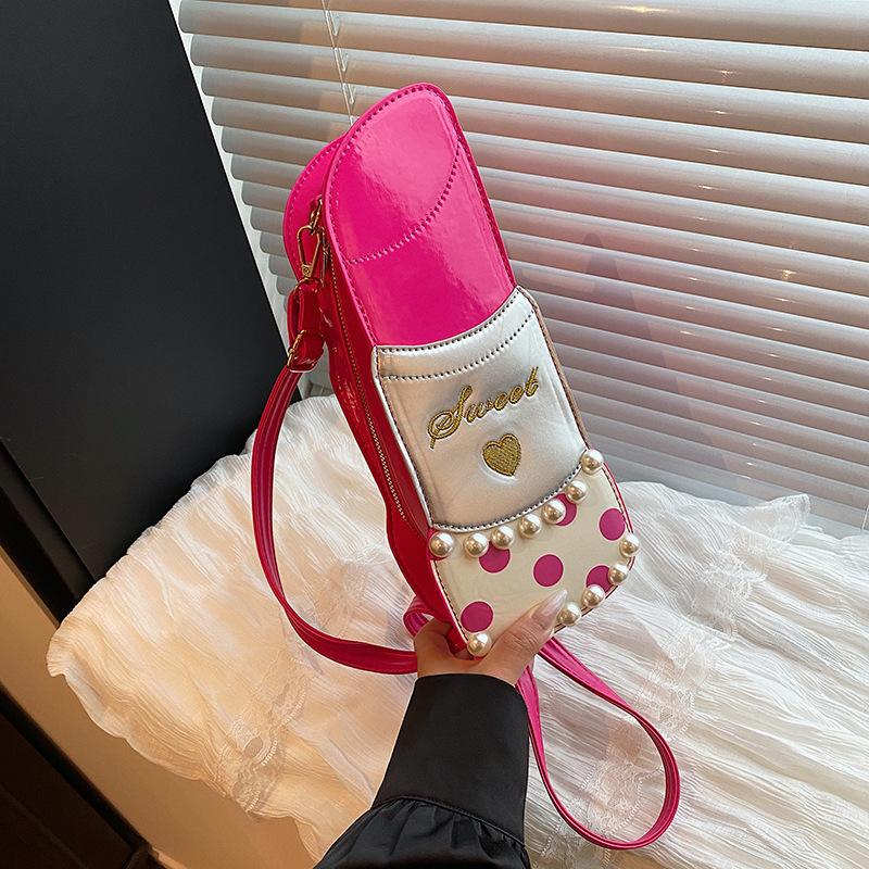 Women s Crossbody Bag Funny Lipstick Shoulder Bag Fashion Design Simple Shoulder Underarm Bag Commuter Bag
Women s Crossbody Bag Funny Lipstick Shoulder Bag Fashion Design Simple Shoulder Underarm Bag Commuter Bag