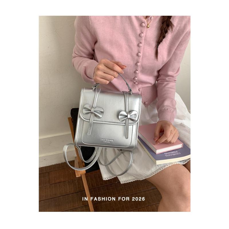 Bows-style Cross-body Backpack, Fashionable Travel Bag, College Student Commuting Handbag срібний
Bows-style Cross-body Backpack, Fashionable Travel Bag, College Student Commuting Handbag срібний
