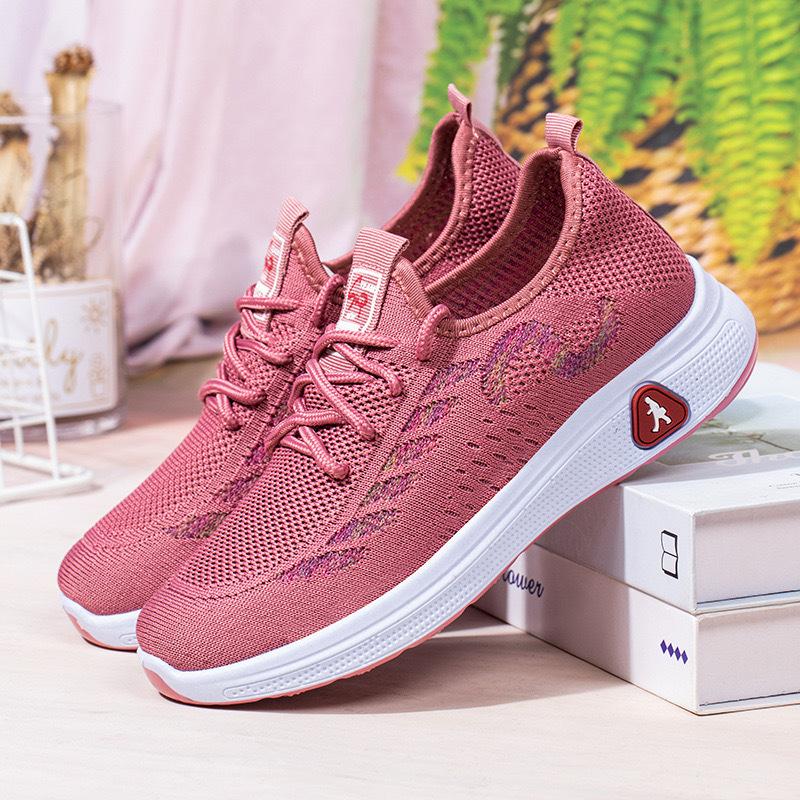Stepping shoes women s fashion casual mother shoes mesh breathable soft-soled sneakers shoes 40
Stepping shoes women s fashion casual mother shoes mesh breathable soft-soled sneakers shoes 40