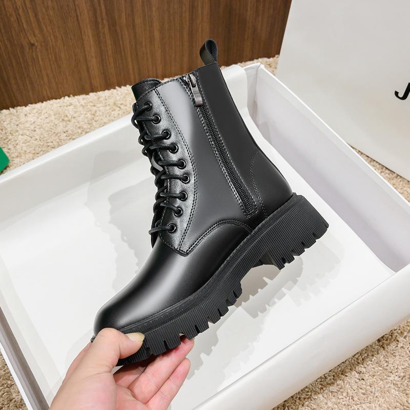 Женские зимние ботинки Мартина новые с внутренней платформой, маленькие бархатные короткие ботинки на толстой подошве в британском стиле, весенне-осенние демисезонные ботинки 40
Женские зимние ботинки Мартина новые с внутренней платформой, маленькие бархатные короткие ботинки на толстой подошве в британском стиле, весенне-осенние демисезонные ботинки 40